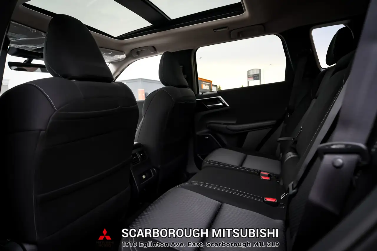Mitsubishi Outlander снимка Mitsubishi Outlander