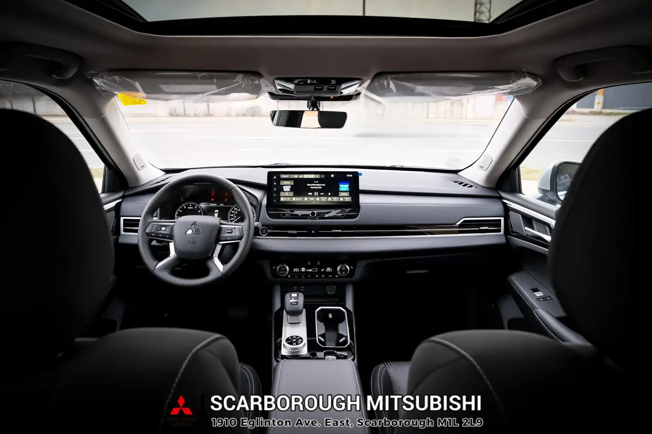 Mitsubishi Outlander снимка Mitsubishi Outlander