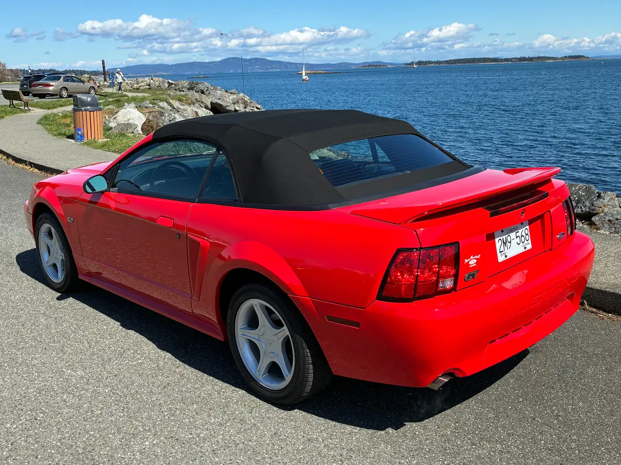 Ford Mustang photo Ford Mustang
