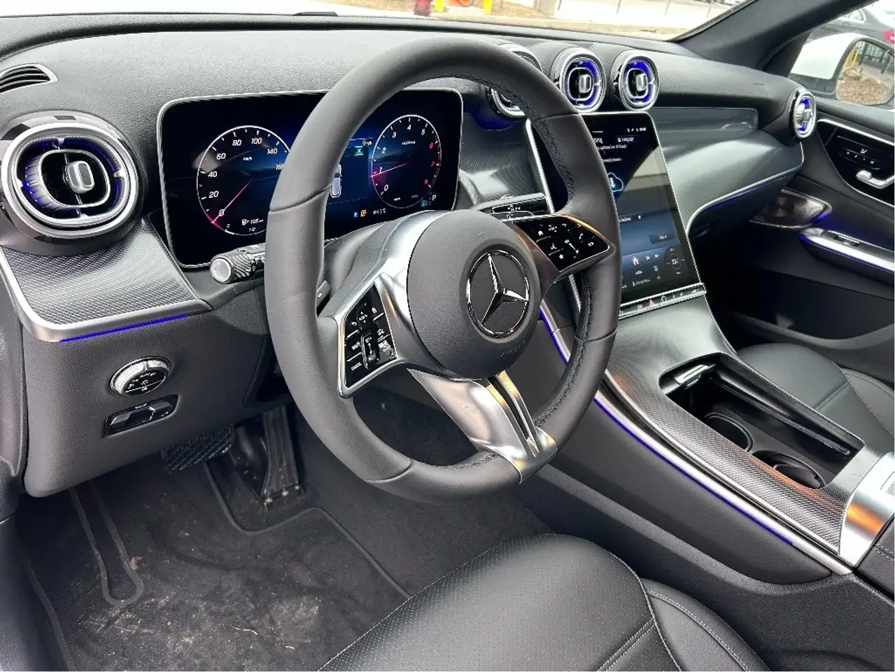 Mercedes-Benz GLC снимка Mercedes-Benz GLC