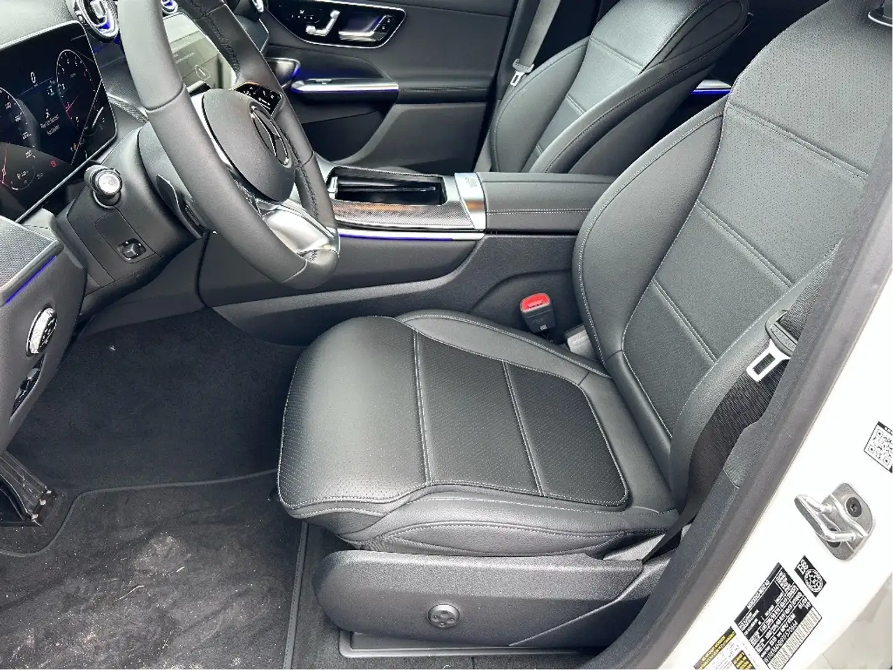 Mercedes-Benz GLC снимка Mercedes-Benz GLC