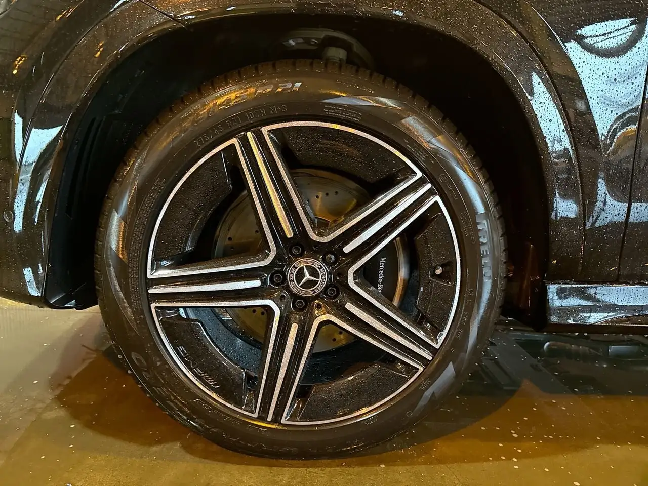 Mercedes-Benz GLE снимка Mercedes-Benz GLE