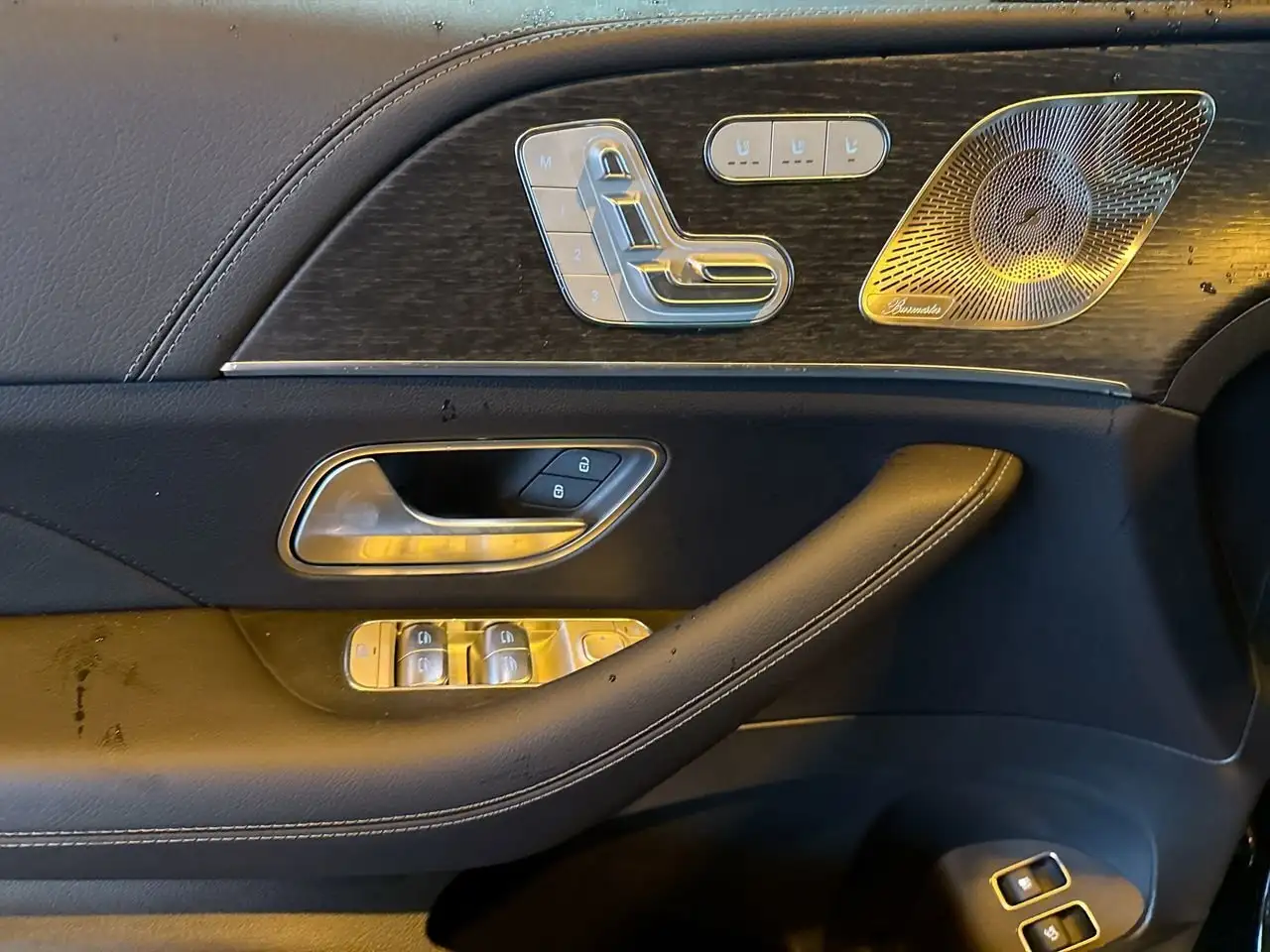 Mercedes-Benz GLE снимка Mercedes-Benz GLE