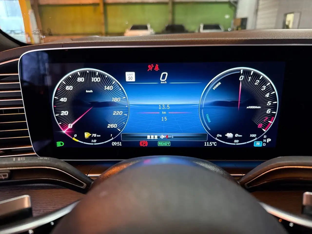 Mercedes-Benz GLE снимка Mercedes-Benz GLE