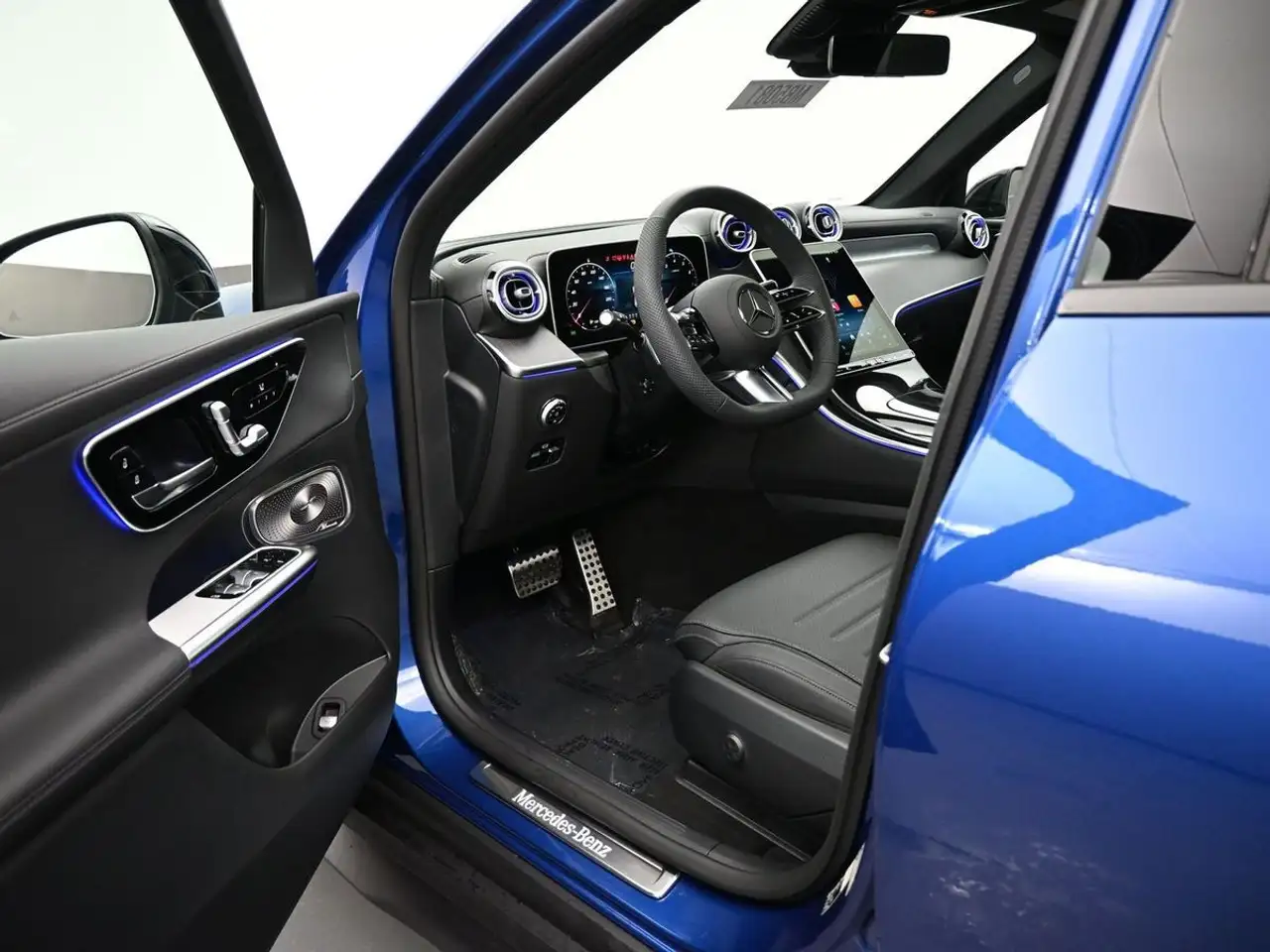 Mercedes-Benz GLC снимка Mercedes-Benz GLC