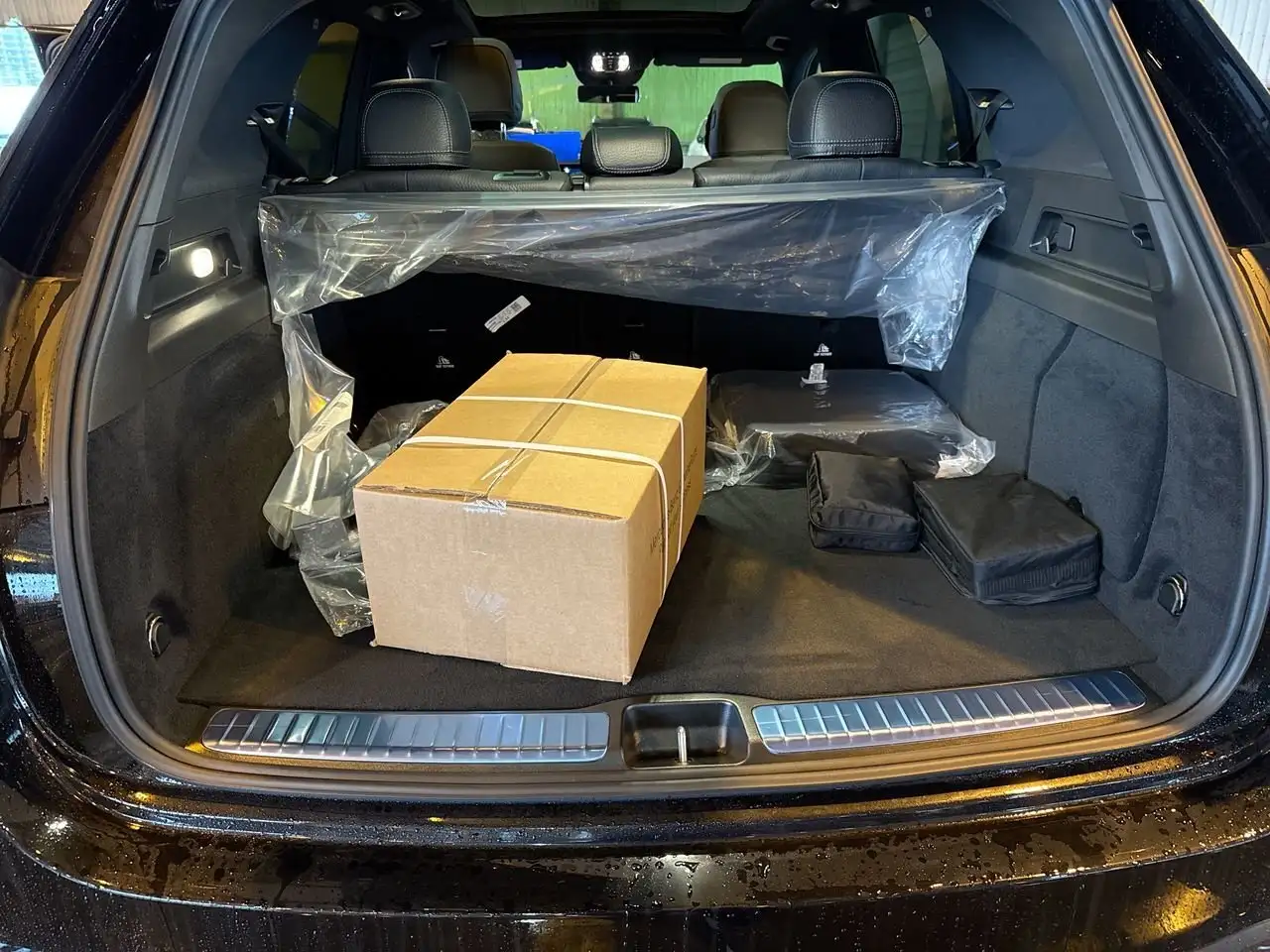 Mercedes-Benz GLE снимка Mercedes-Benz GLE