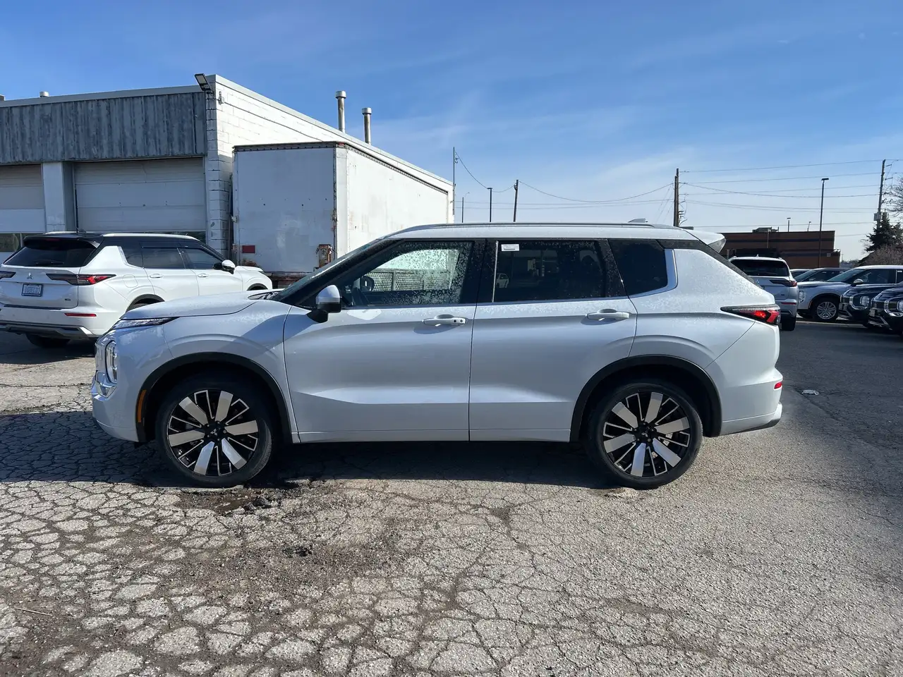 Mitsubishi Outlander снимка Mitsubishi Outlander