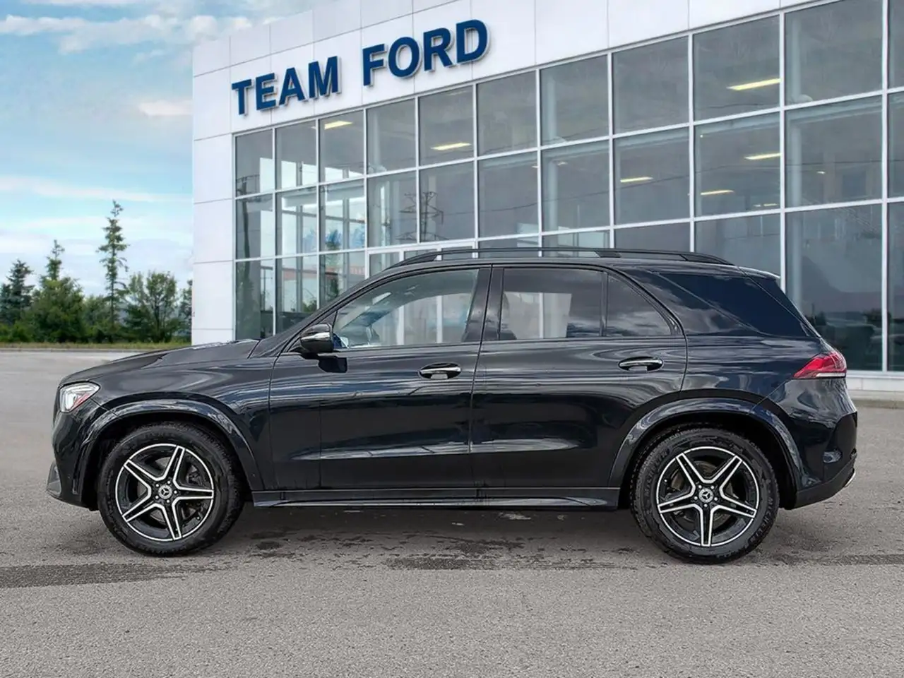 Mercedes-Benz GLE снимка Mercedes-Benz GLE