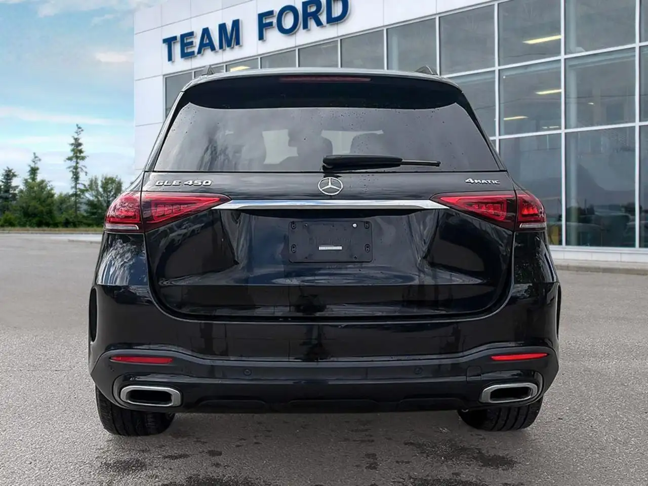 Mercedes-Benz GLE снимка Mercedes-Benz GLE