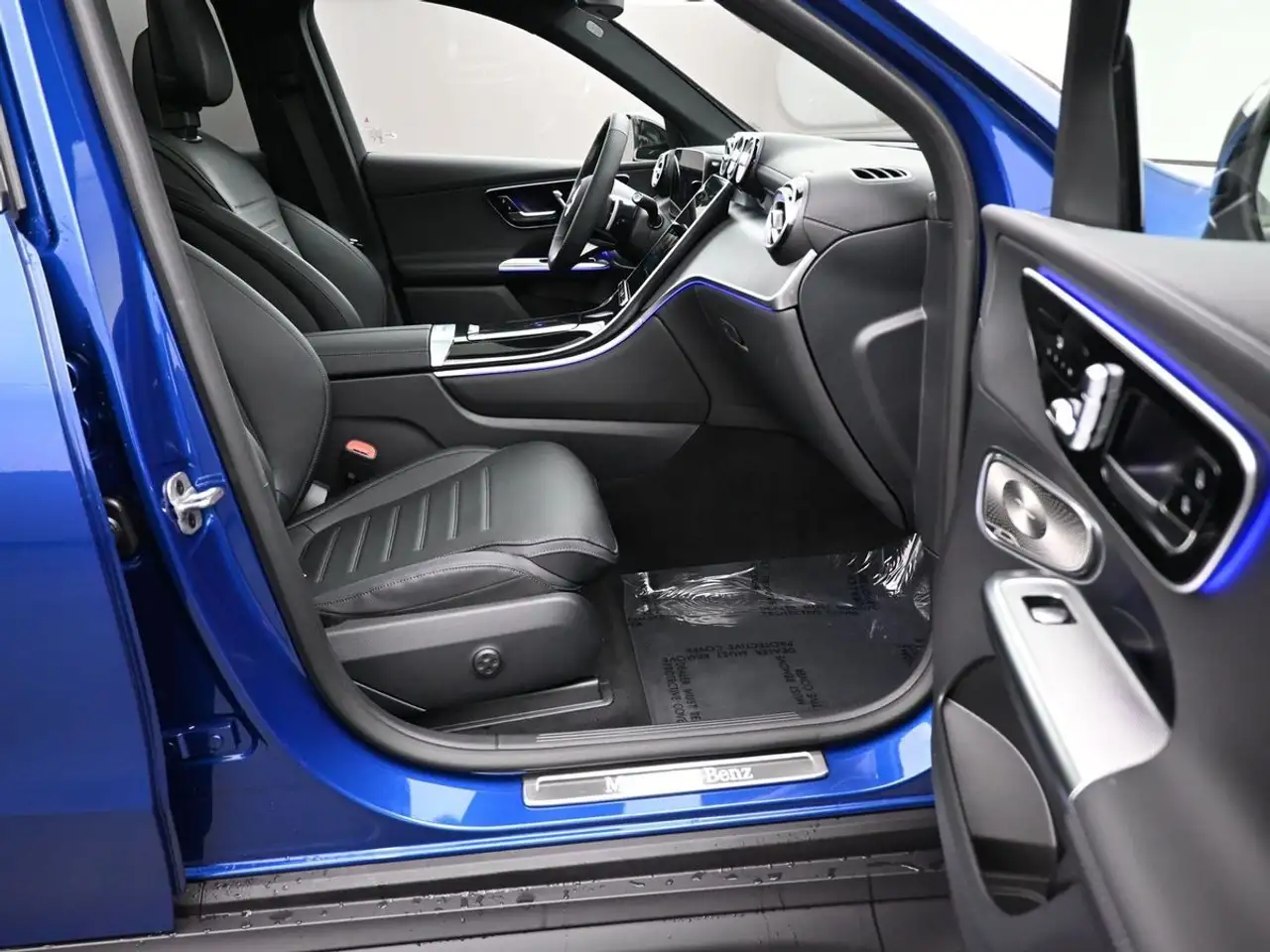 Mercedes-Benz GLC снимка Mercedes-Benz GLC
