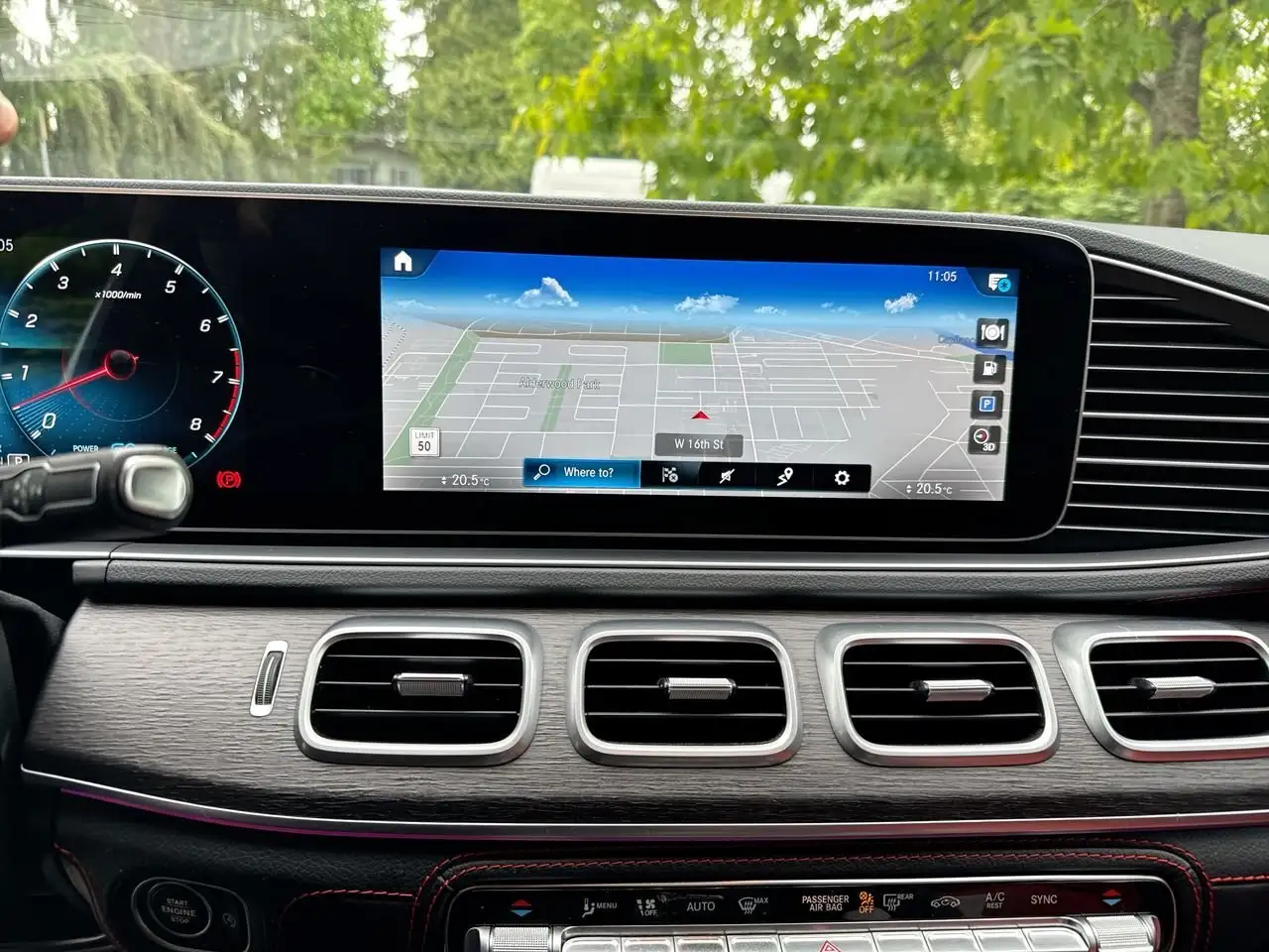 Mercedes-Benz GLE снимка Mercedes-Benz GLE