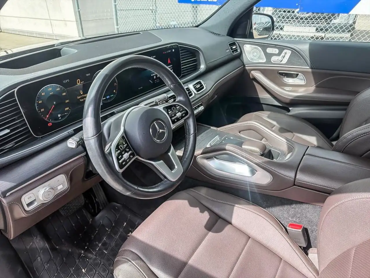 Mercedes-Benz GLE снимка Mercedes-Benz GLE