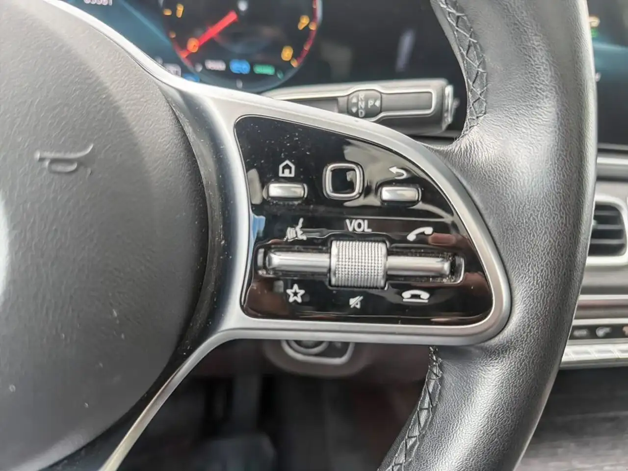Mercedes-Benz GLE снимка Mercedes-Benz GLE