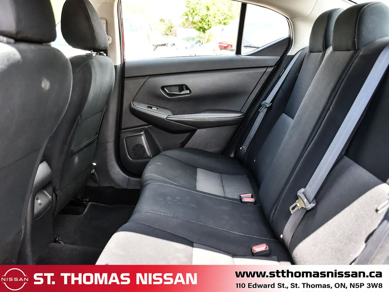 Nissan Sentra снимка Nissan Sentra