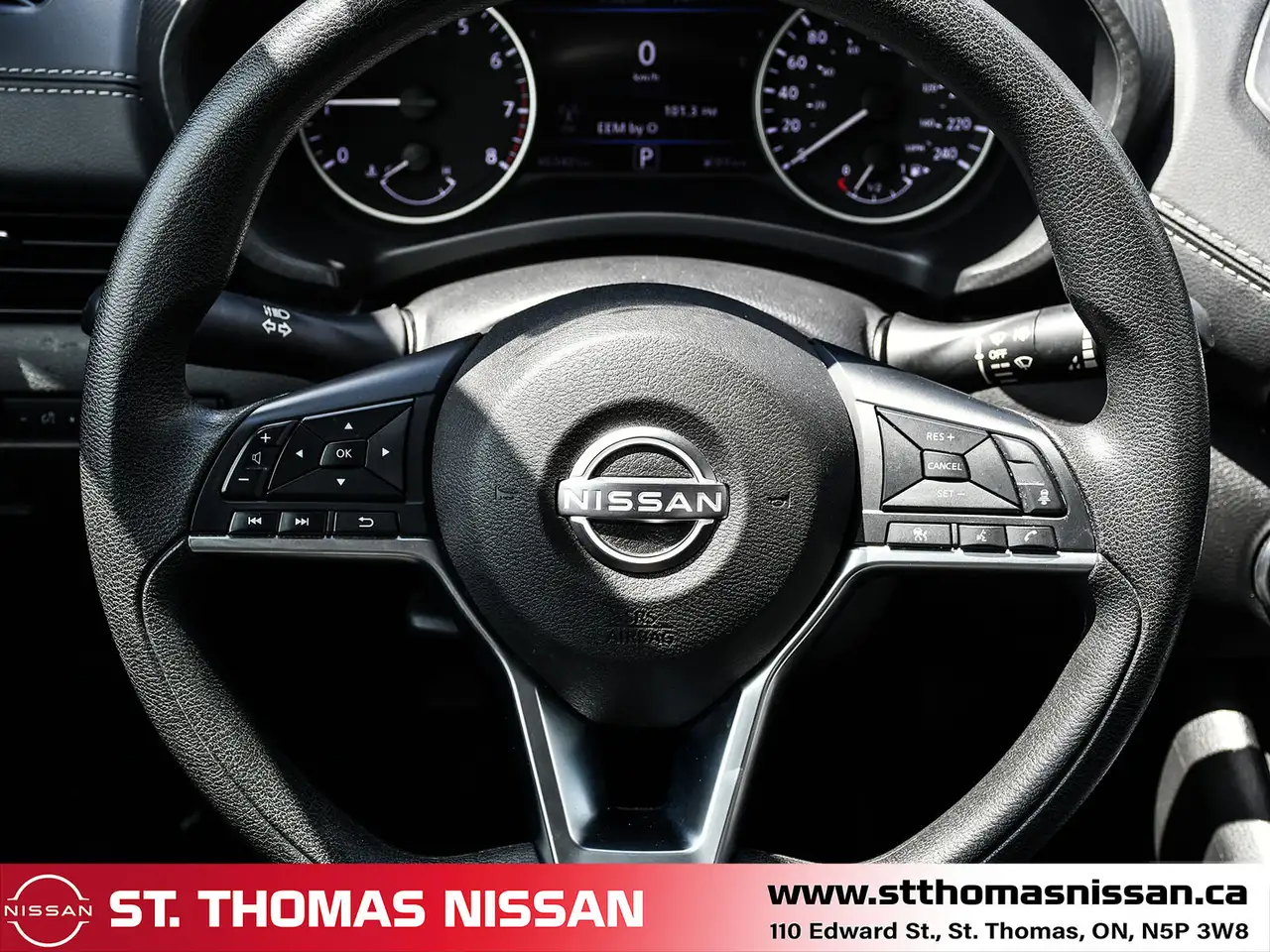 Nissan Sentra снимка Nissan Sentra