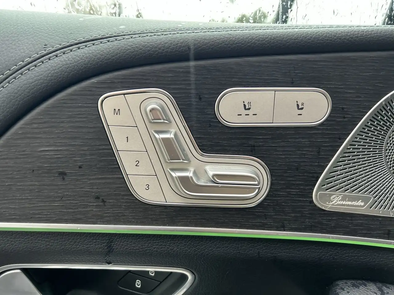 Mercedes-Benz GLE снимка Mercedes-Benz GLE