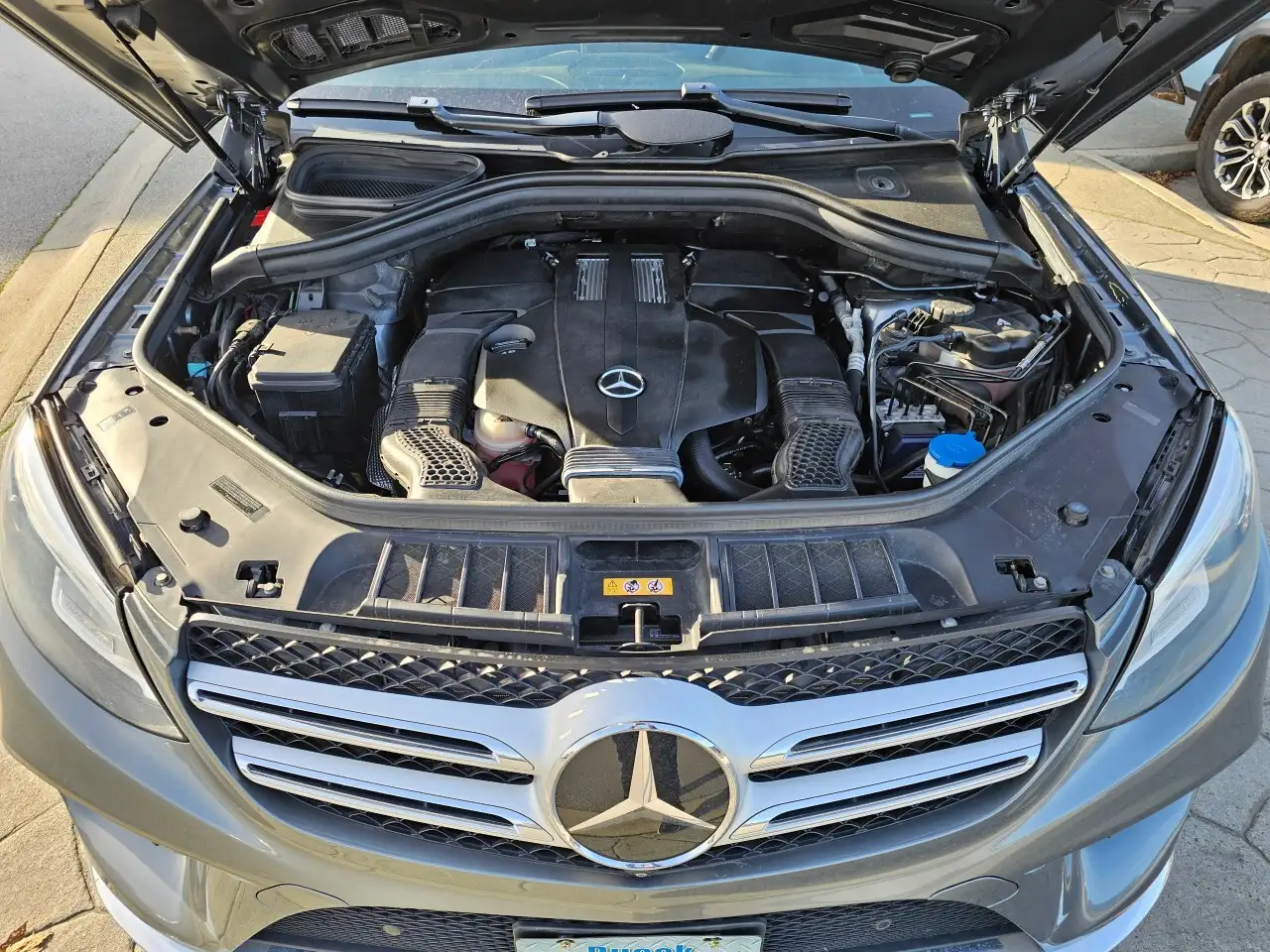 Mercedes-Benz GLE снимка Mercedes-Benz GLE