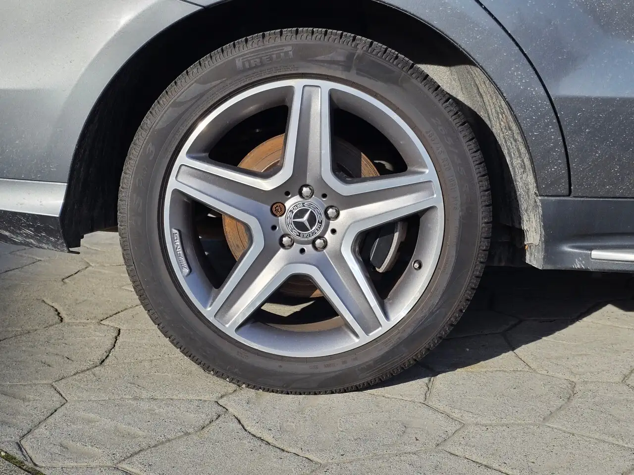 Mercedes-Benz GLE снимка Mercedes-Benz GLE