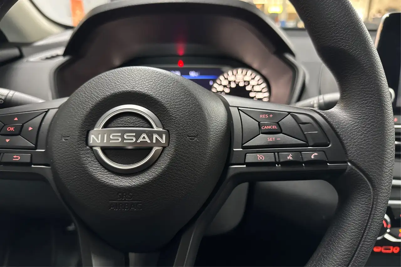 Nissan Altima fotografie Nissan Altima