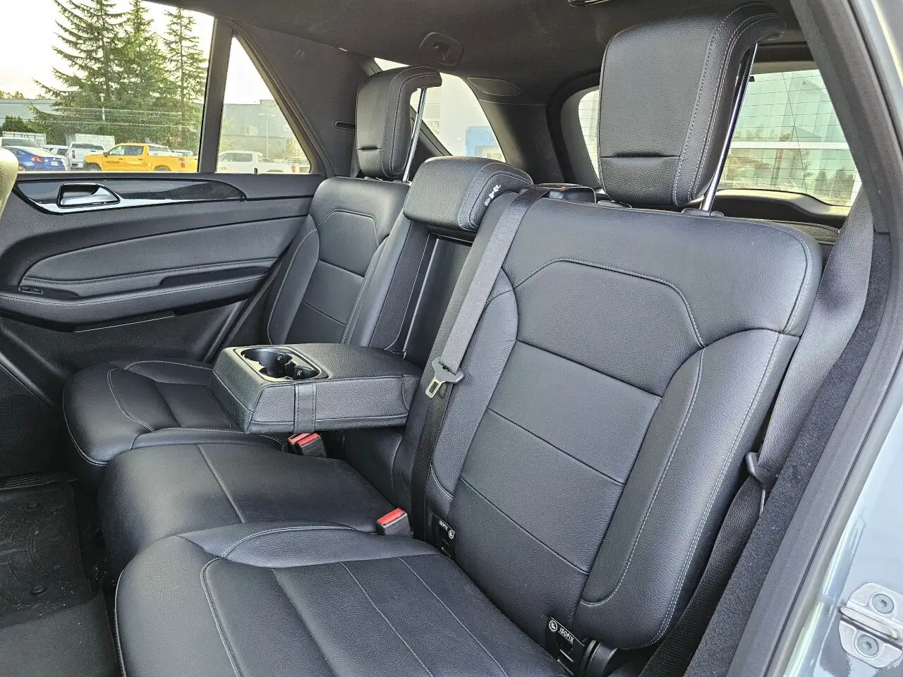 Mercedes-Benz GLE снимка Mercedes-Benz GLE