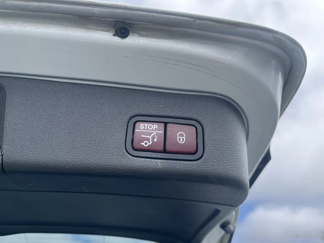 Mercedes-Benz GLE photo Mercedes-Benz GLE