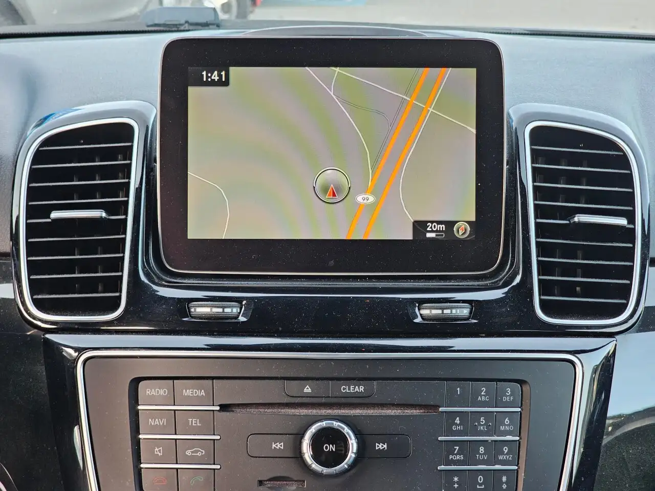 Mercedes-Benz GLE снимка Mercedes-Benz GLE