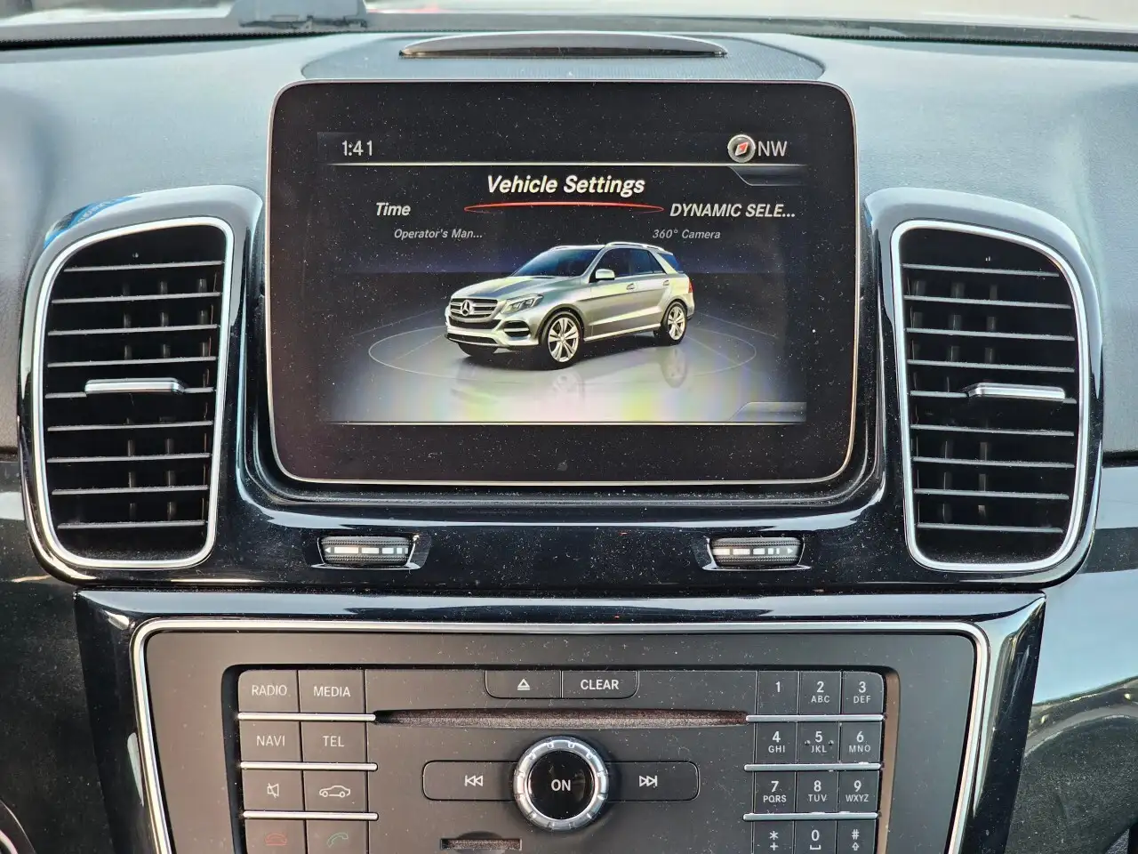 Mercedes-Benz GLE снимка Mercedes-Benz GLE