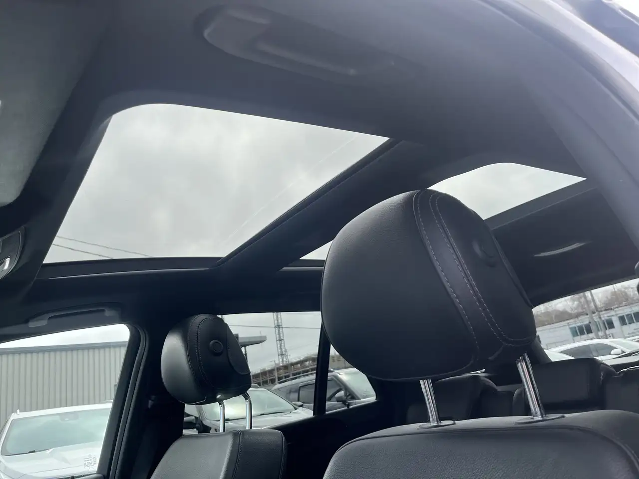 Mercedes-Benz GLE photo Mercedes-Benz GLE