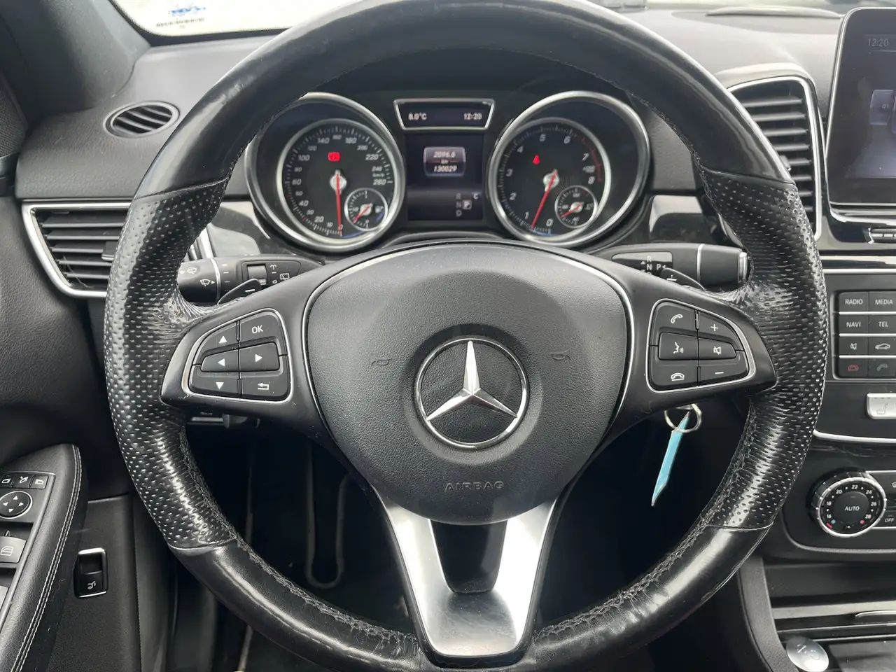 Mercedes-Benz GLE photo Mercedes-Benz GLE