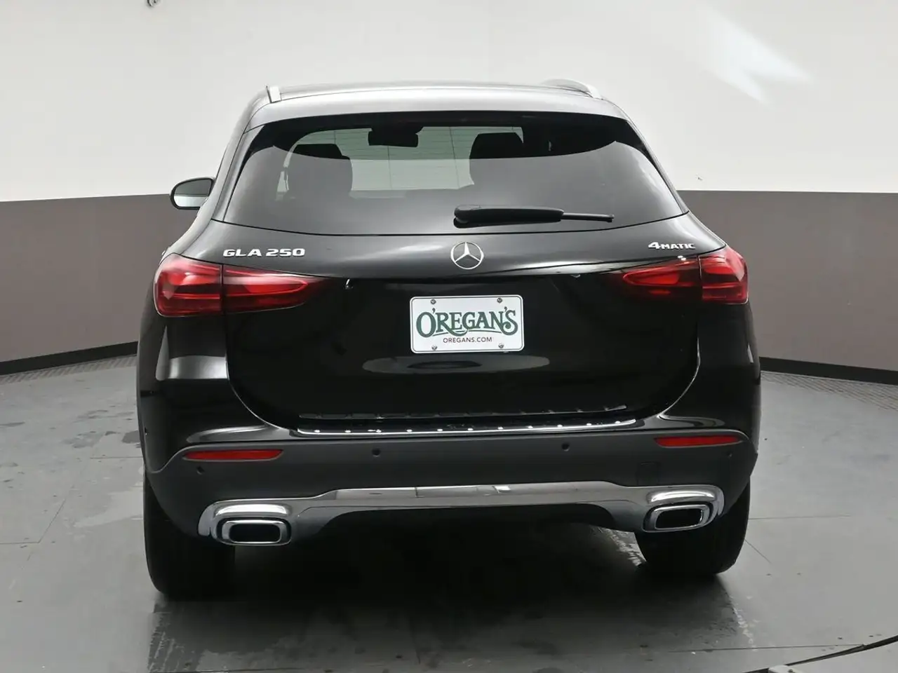 Mercedes-Benz GLA снимка Mercedes-Benz GLA