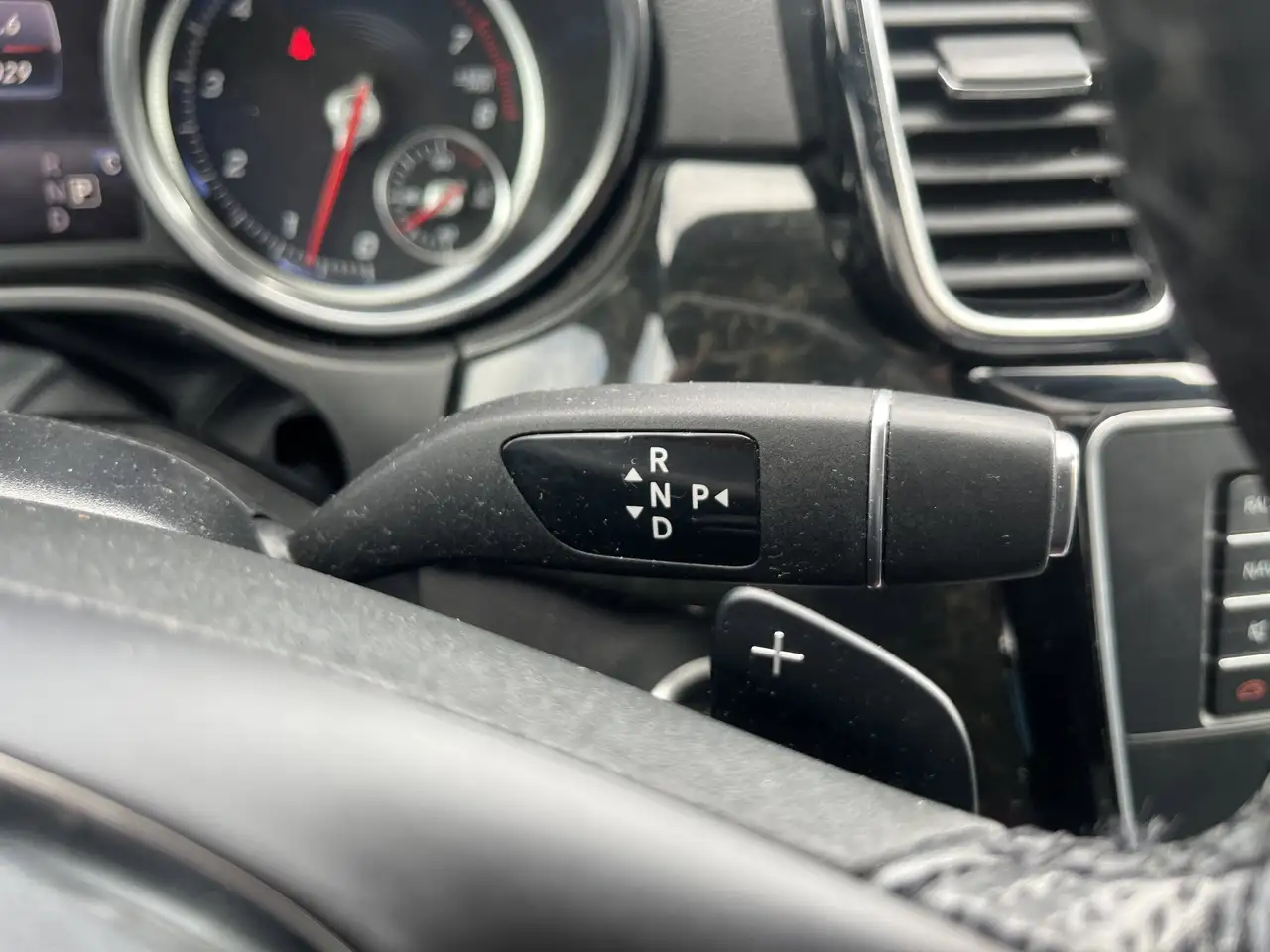 Mercedes-Benz GLE photo Mercedes-Benz GLE