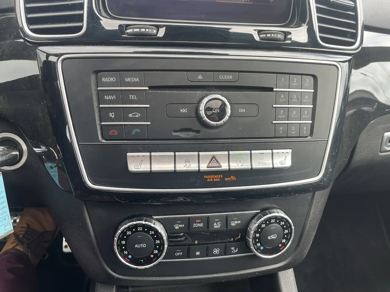 Mercedes-Benz GLE photo Mercedes-Benz GLE