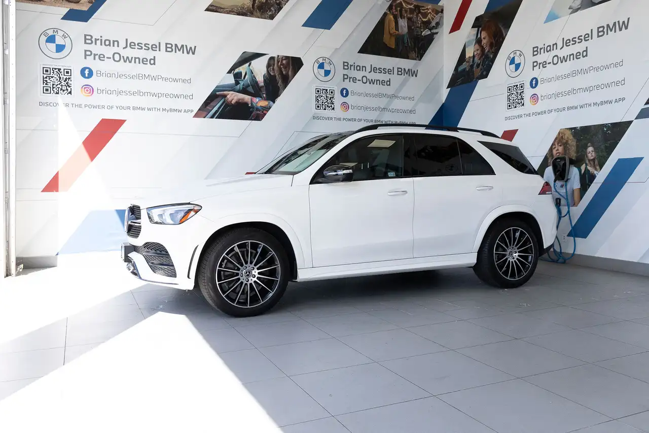 Mercedes-Benz GLE снимка Mercedes-Benz GLE