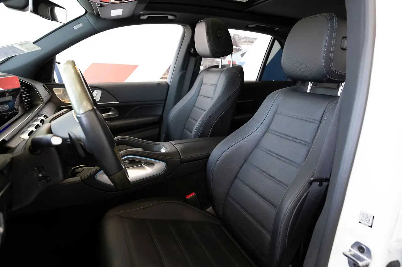 Mercedes-Benz GLE снимка Mercedes-Benz GLE