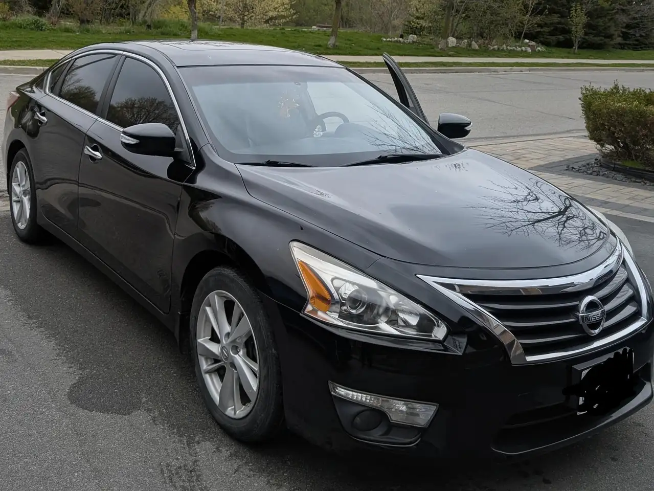 Nissan Altima снимка Nissan Altima