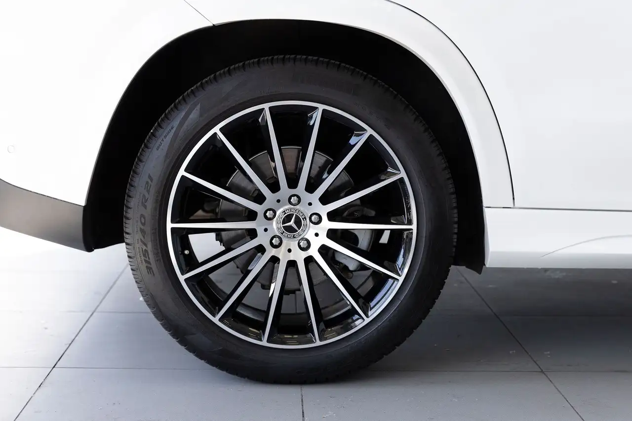 Mercedes-Benz GLE снимка Mercedes-Benz GLE