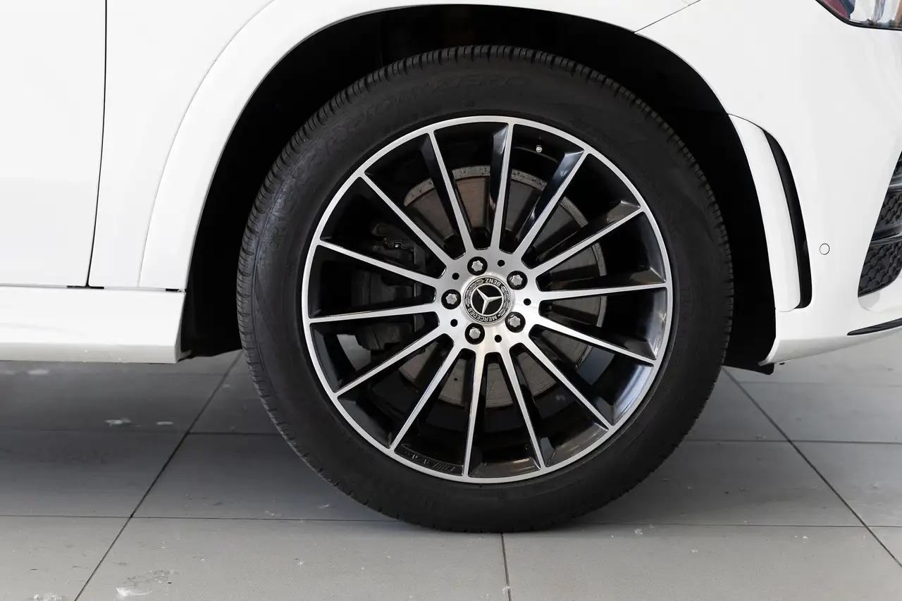Mercedes-Benz GLE снимка Mercedes-Benz GLE
