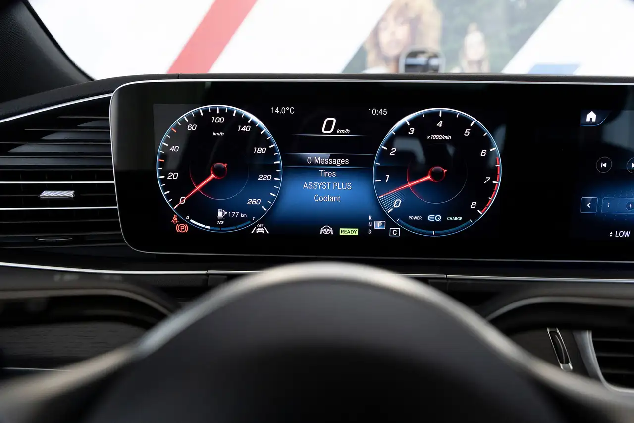 Mercedes-Benz GLE снимка Mercedes-Benz GLE