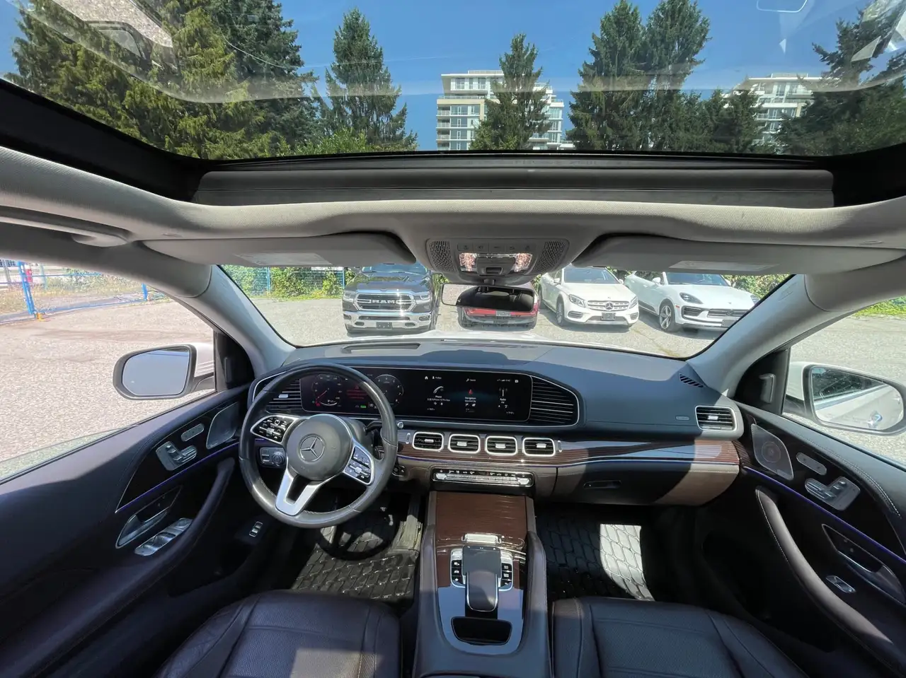 Mercedes-Benz GLE снимка Mercedes-Benz GLE