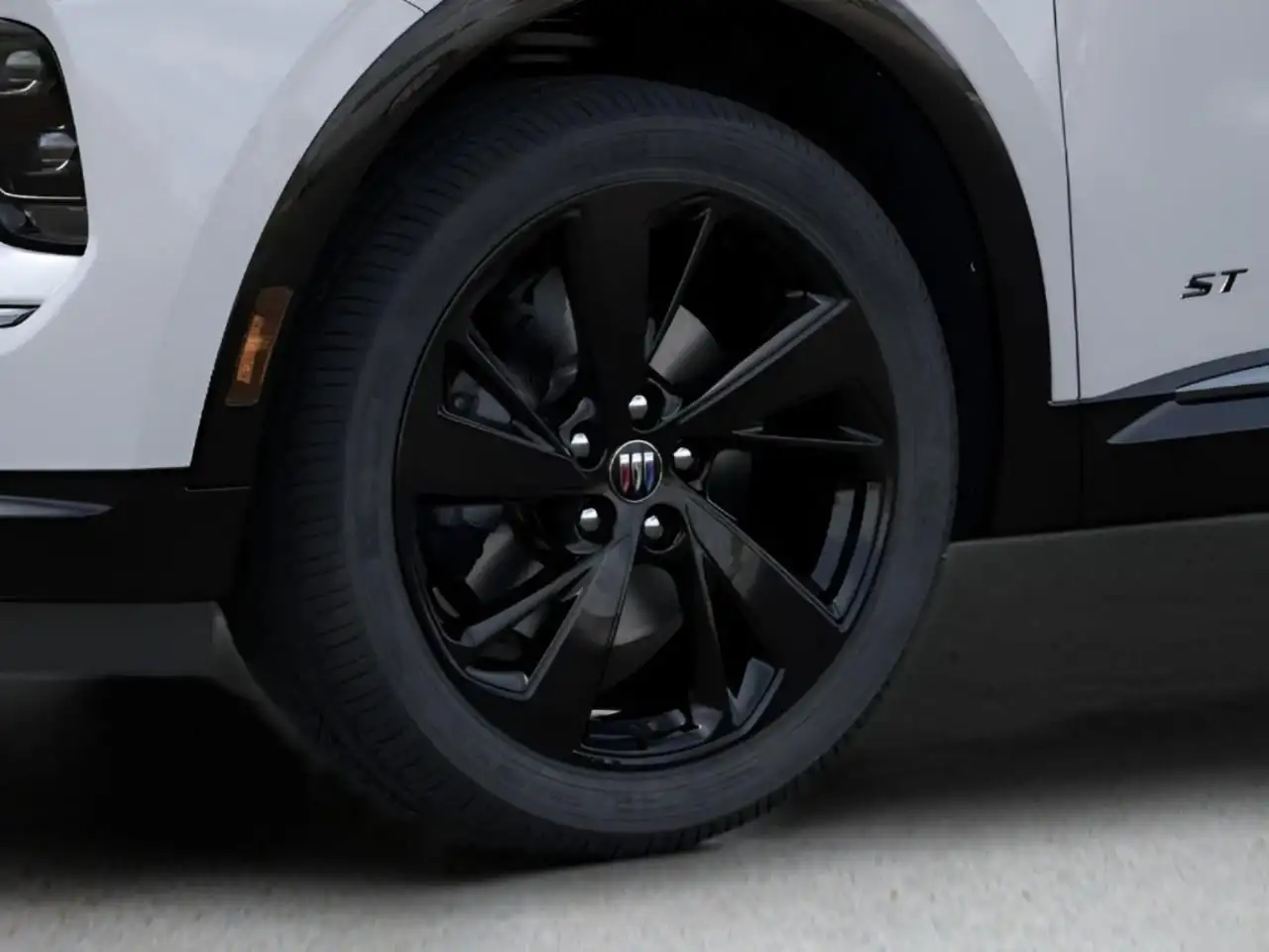 Buick Envision photo Buick Envision