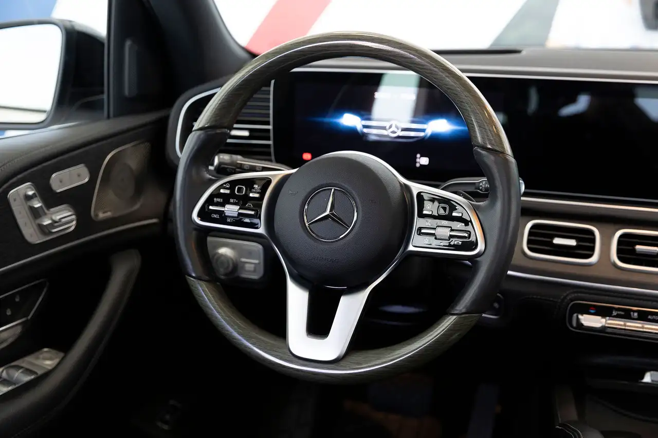 Mercedes-Benz GLE снимка Mercedes-Benz GLE