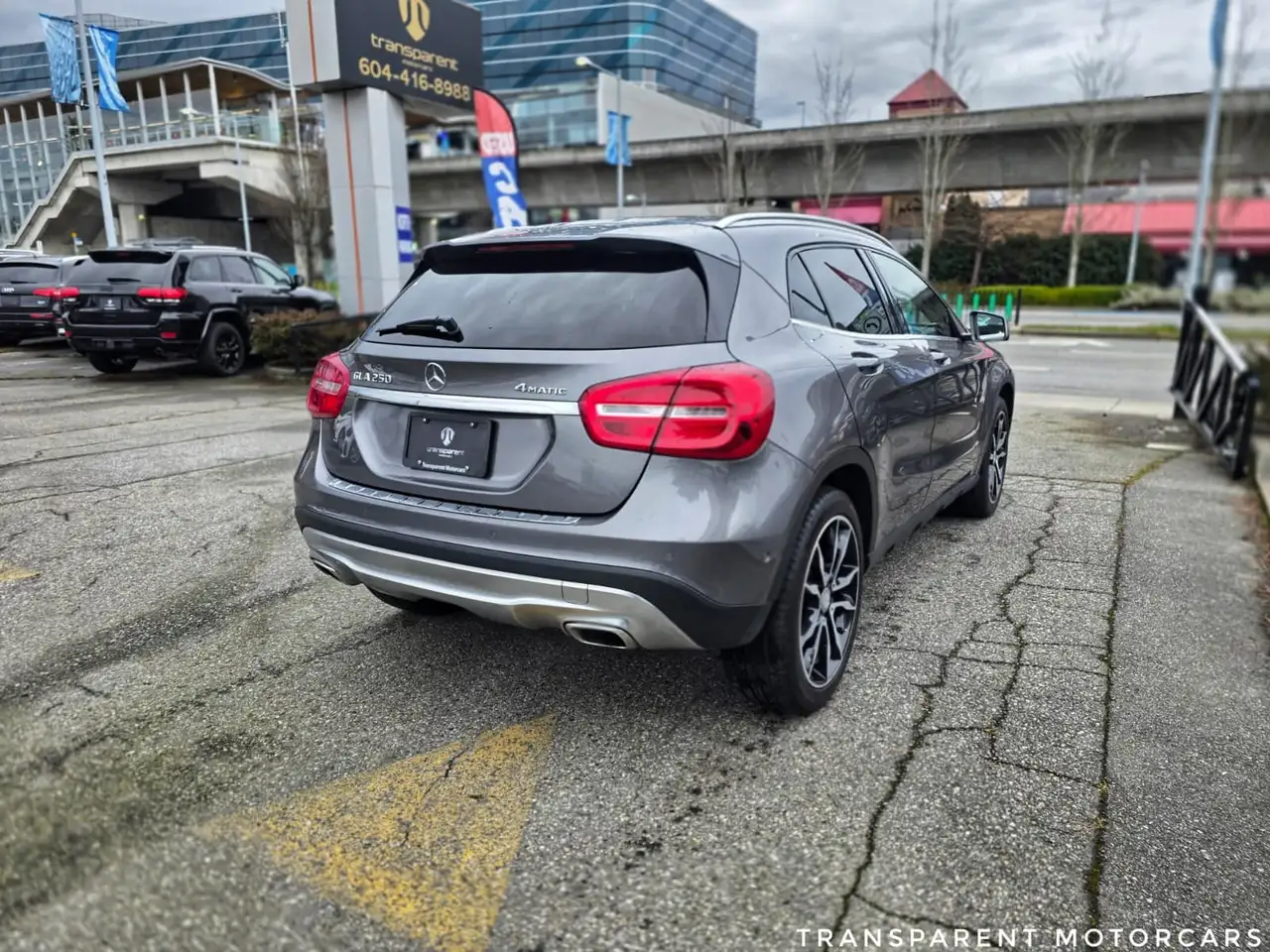 Mercedes-Benz GLA снимка Mercedes-Benz GLA