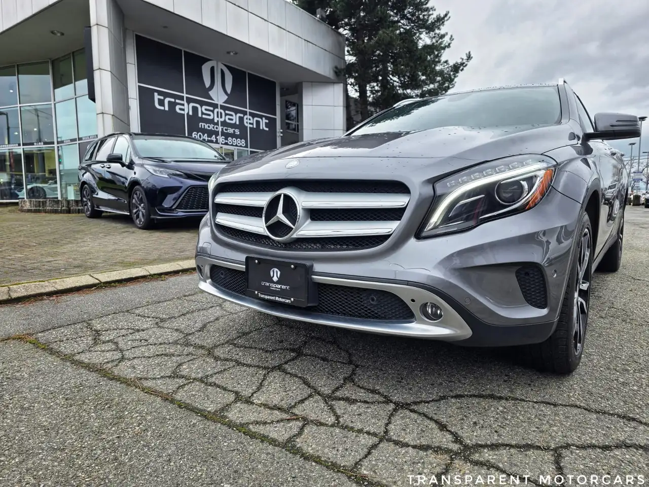Mercedes-Benz GLA снимка Mercedes-Benz GLA