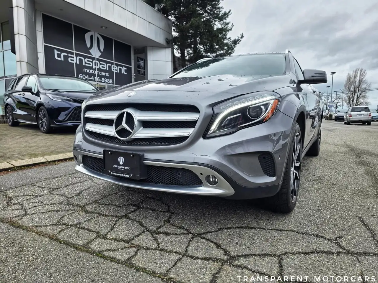 Mercedes-Benz GLA снимка Mercedes-Benz GLA