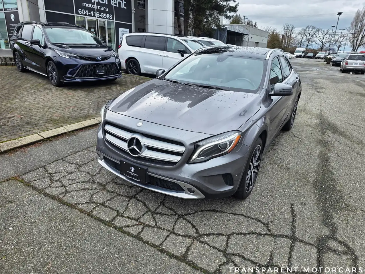Mercedes-Benz GLA снимка Mercedes-Benz GLA