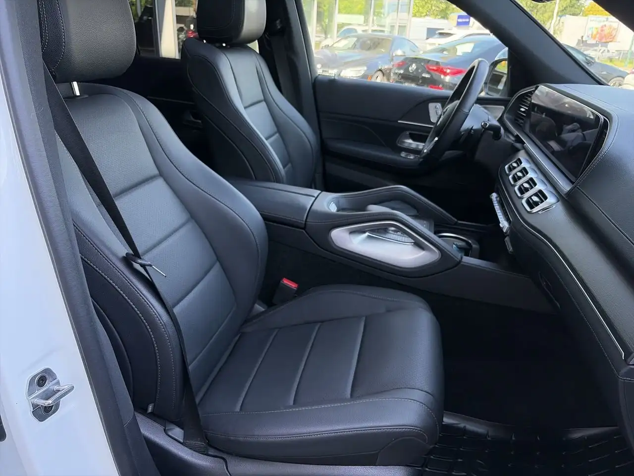 Mercedes-Benz GLE снимка Mercedes-Benz GLE