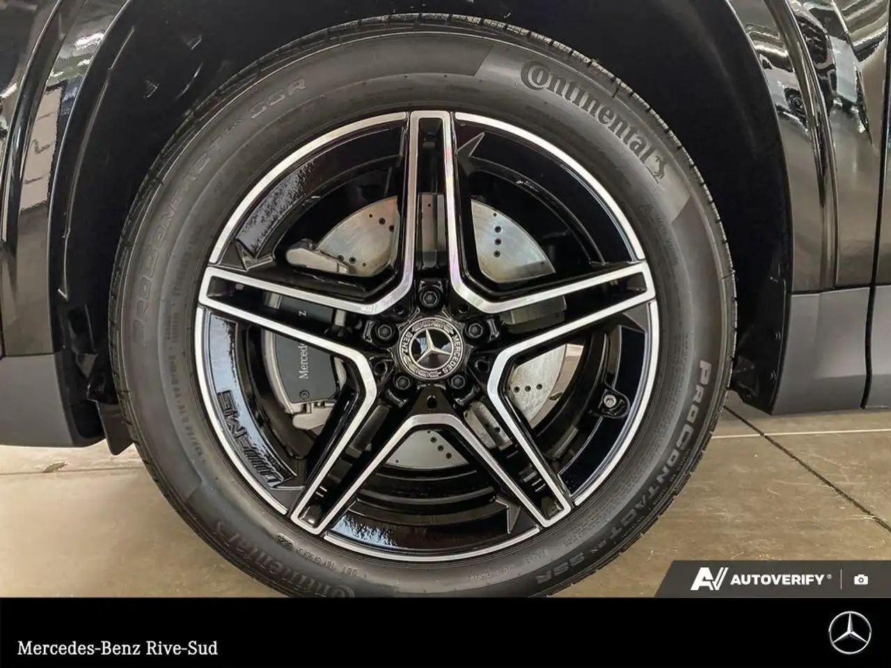 Mercedes-Benz GLA снимка Mercedes-Benz GLA