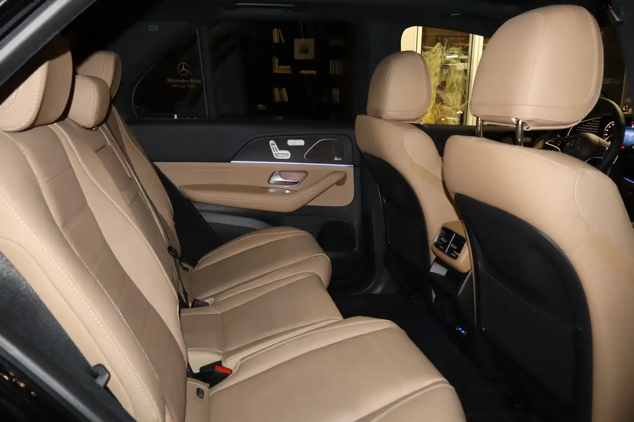 Mercedes-Benz GLE снимка Mercedes-Benz GLE
