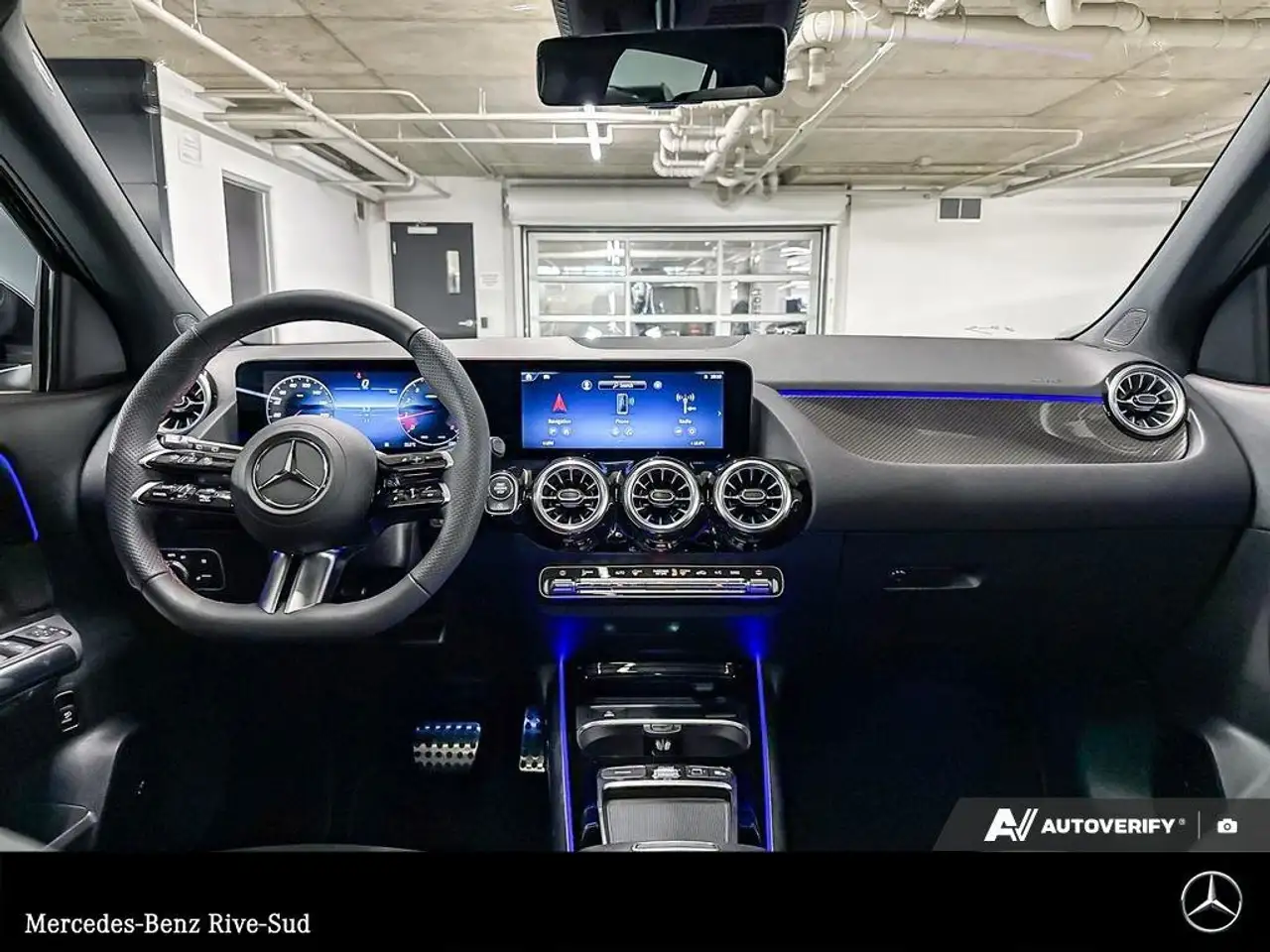 Mercedes-Benz GLA снимка Mercedes-Benz GLA