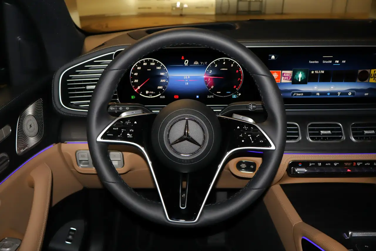 Mercedes-Benz GLE снимка Mercedes-Benz GLE